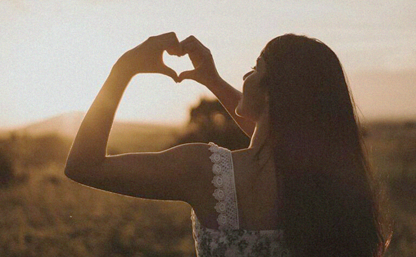 L’Amore va in scena: tra luci e ombre, e tra parole e suoni